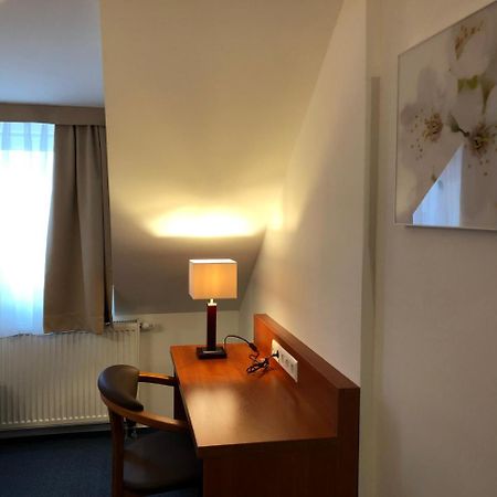 Hotel Mirabell Эрланген Экстерьер фото