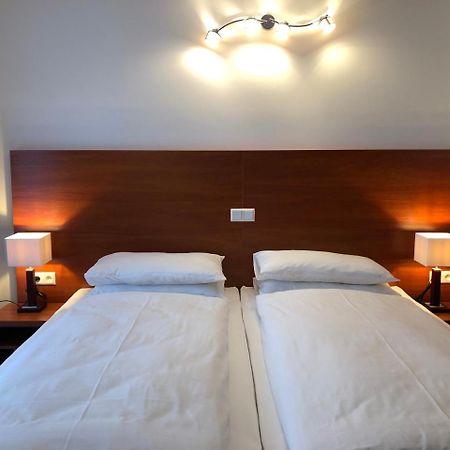Hotel Mirabell Эрланген Экстерьер фото
