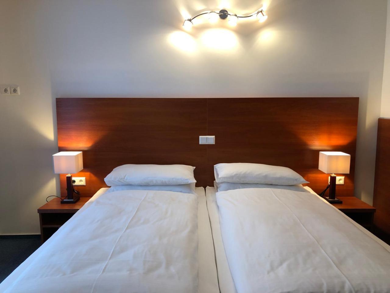 Hotel Mirabell Эрланген Экстерьер фото