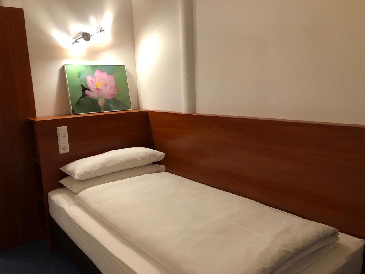 Hotel Mirabell Эрланген Экстерьер фото