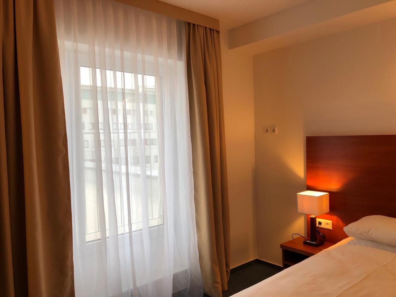 Hotel Mirabell Эрланген Экстерьер фото